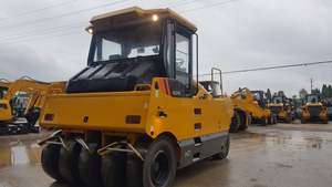 Suministro Directo de Fábrica: Rodillo Compactador Estacionario de 26 Toneladas XP263 CLG6526E con Motor, Bomba, Cojinete, Engranaje y Neumático 6526E - Product Image 4