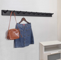 Porte-manteau mural moderne en bois multi-accroches, rail de rangement mural naturel pour entrée et salle de bain