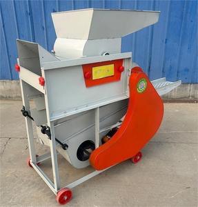 เครื่องปอกเปลือกถั่วลิสงขนาดเล็กแบบอัตโนมัติ ใช้เครื่องยนต์ไฟฟ้า เบนซิน หรือดีเซล กำลังการผลิต 500 กิโลกรัมต่อชั่วโมง <span class=keywords><strong>ราคา</strong></span> - Product Image 2