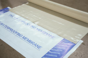 Membrane d'étanchéité en PVC Offre Spéciale 1.2mm 1.5mm 2.0mm Toit écologique renforcé de fibres résistant à l'eau résistant à l'eau - Product Image 5