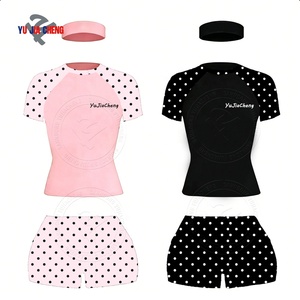 Completo Sportivo Personalizzato a Pois, Set Due Pezzi Estivo Y2K, T-Shirt e Pantaloncini con Fascia per Capelli Abbinata, Abbigliamento Lounge - Product Image 1