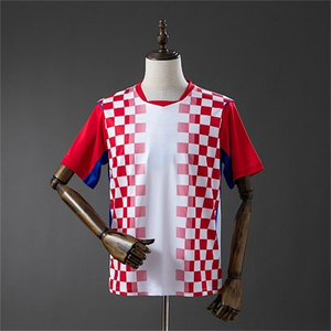 Maglia da <span class=keywords><strong>Calcio</strong></span> Stile Nazionale Personalizzata 100% Poliestere Tutti i Loghi 26/27 Casa/Trasferta Unisex Versione Fan Maglia da <span class=keywords><strong>Calcio</strong></span> Croazia - Product Image 1