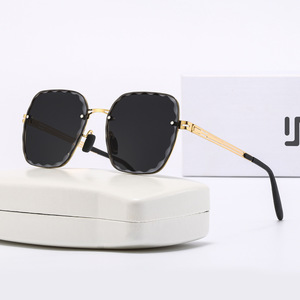 Nouvelles Lunettes de Soleil Carrées Sans Monture pour Femme, Métal Noir, Verres PC UV400, Type 3, Pare-Soleil, Numéro de Pièce 805, Origine Taizhou - Product Image 5