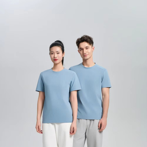 Abbigliamento da Lavoro per Maratona Personalizzato a Maniche Corte, Sportivo, di Alta Qualità, ad Asciugatura Rapida, Traspirante, Antipiega, 100% Poliestere - Product Image 1