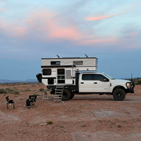 Camper tout-terrain, section supérieure en tissu escamotable, camping-car complet pour base en montagne, voyages sur sentiers accidentés