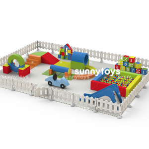 Set Noleggio Palestra per Bambini con Scivolo, Ponte in Schiuma, Blocchi, Piscina di Palline Bianche, Tappetino, Recinzione, Attrezzatura per Giochi Morbidi per Feste - Product Image 4
