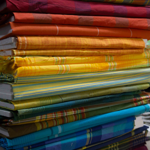 ชุดเครื่องนอนฉลากสีขาวผ้าฝ้ายแท้ผลิตจากอิตาลีผ้าซาตินสีเทาทันสมัยพิมพ์ดิจิตอลที่ติดตั้งได้ปรับแต่งได้ - Product Image 4