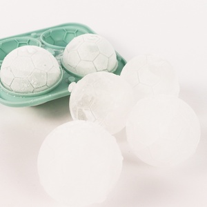 แม่พิมพ์ซิลิโคน 3 มิติ รูปทรงรักบี้ อเมริกันฟุตบอล บาสเกตบอล สำหรับทำน้ำแข็งก้อน ถาดทำน้ำแข็งทรงกลม ใช้งานง่าย สำหรับวิสกี้ ค็อกเทล น้ำผลไม้ - Product Image 3