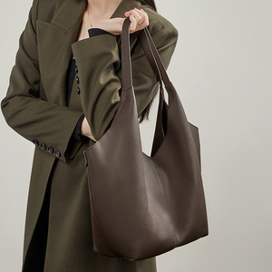 Cuir Pleine Fleur Haute Capacité Sac Tote Fabricant Gros Multifonctionnel Vintage Pratique Quiet Luxury Épaule Hobo Sac Laptop - Product Image 1