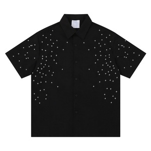 <span class=keywords><strong>Camicia</strong></span> Retrò a Maniche Corte da <span class=keywords><strong>Uomo</strong></span> con Colletto a Stella e Simbolo della Divisione, Vestibilità Ampia, Stile Casual Elegante per Giovani - Product Image 3