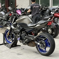Moto d'occasion Yamaha XJ6 600cc, confortable pour les trajets quotidiens, à essence, en promotion