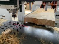 Tour de scie à ruban vertical en bois CNC TJ-2000 Machine de gravure sur bois massif avec moteur pour le traitement des jambes de meubles européens