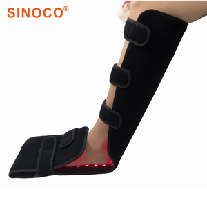 Pasien Diabetes Mellitus dengan Bantalan Terapi Cahaya Merah untuk Kesehatan Kaki Diabetik - Product Image 2