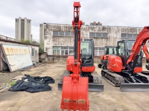 Excavadora Usada Kubota U40 Mini de 4 Toneladas, Original, Fabricada en Japón, en Shanghái, en Buen Estado - Product Image 3