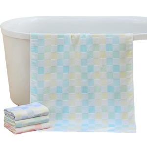 Serviette de bain en gaze à carreaux Carlota 70x140cm en pur coton double couche pour enfants - Product Image 4