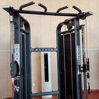 Appareil de musculation multifonctionnel commercial avec poulies réglables et système de câbles à charges guidées, en métal
