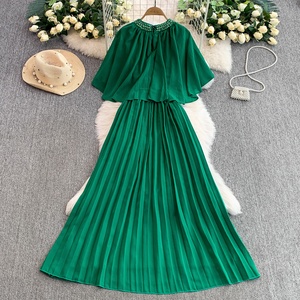 Elegante Vestido de Manga Corta con Chal para Mujer, Diseño de Alta Gama con Cristales, Cintura Ajustable con Cordones, Falda Larga Plisada - Product Image 4