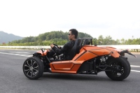 Approuvé par la CEE, 12000W, 72V 150AH, batterie au lithium, vitesse maximale de 120 km/h, roadster intelligent, voiture électrique