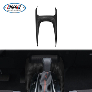 Couverture de cadre de levier de vitesses en fibre de carbone véritable pour <span class=keywords><strong>Toyota</strong></span> <span class=keywords><strong>GR</strong></span> Corolla 2023+ - Product Image 1