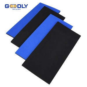 רצועות תמסורת מגומי עמיד בפני קרעים עם מדריך V אינסופי הניתן להתאמה אישית, מדריך מרכזי, תווית OEM, רצועת בד כחולה עם ספוג. - Product Image 1