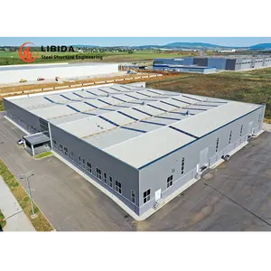 A produção de morre casas pré-fabricadas da estrutura do quadro do metal, construções escolares, armazéns que constroem a estrutura de aço