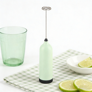 Fouet à matcha électrique à un bouton facile à utiliser, puissant <span class=keywords><strong>mousseur</strong></span> à lait automatique - Product Image 1