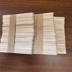 50 bâtonnets en bois naturel pour crème glacée, bâtonnets fins de qualité alimentaire pour la pâtisserie, les projets DIY et les activités éducatives - Product Image 3