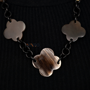 Collier unisexe BIXGO Premium en corne de buffle naturelle à motif floral, chaîne tendance, cadeau idéal pour anniversaire et bien-être - Product Image 5