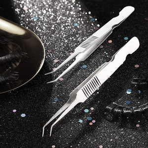 Pince à cils isolante à pointe inclinée en acier inoxydable, applicateur personnalisable pour extensions de cils, outil de beauté, prix de gros - Product Image 3