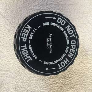 Fiat 2005-2010 Jeep Grand Cherokee bouchon de <span class=keywords><strong>radiateur</strong></span> bouchon de liquide de refroidissement modèle de voiture OEM nouveau 04596198 - Product Image 4