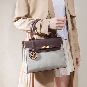 Bolso de Hombro de Diseño de Lujo para Mujer, Elegante Bolso de Mano con Forro de Poliéster - Product Image 4
