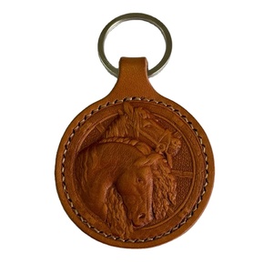 Meilleur prix Porte-clés souvenir en cuir Petit pendentif Accessoires pour hommes et femmes Haute qualité du fabricant - Product Image 1
