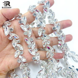 Fantaisie Strass Fleur Applique <span class=keywords><strong>Verre</strong></span> À Coudre <span class=keywords><strong>Marquise</strong></span> Ronde Pierre Strass Cristal Garniture Patchs De Mariée Ceinture Décoration Chaussures Sacs - Product Image 3