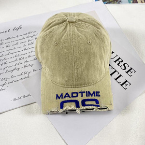 Cappello da Baseball Vintage Personalizzato <span class=keywords><strong>con</strong></span> Effetto Invecchiato e Consumato, Visiera Tagliata, Stile Dad Hat, Snapback Nero - Product Image 3