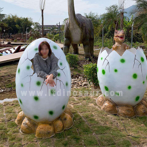 Huevo de dinosaurio de fibra de vidrio Longtu para chico tomando fotos - Product Image 5