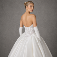 Robe de mariée bustier dos nu coupe trapèze en dentelle avec traîne chapelle, longueur ras du sol, en tissu satiné Surah, couleur personnalisée, grandes tailles
