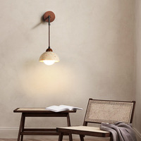 Lampe suspendue de chevet de style japonais Wabi-sabi en travertin jaune, lampe murale créative de style crème vintage du milieu du siècle