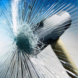 Película Protectora de Seguridad para Ventanas a Prueba de Explosiones de Grado Superior de 21 mil, Película Laminada de Múltiples Capas - Product Image 1