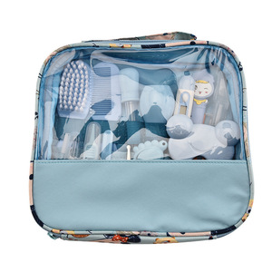Kit de Cuidados para Bebês em Silicone com Bolsa de Pano, Conjunto de 13 Peças Multifuncional, Livre de BPA, para Limpeza Diária de Unhas e Aspiração Nasal, para Bebês de 0 a 12 Meses - Product Image 3