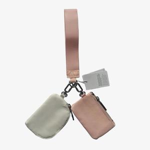 Monedero de Pulsera de Alta Calidad, Resistente al Agua, con Cierre, Ideal para Viajes, Disponible en Almacén en EE. UU. - Product Image 2
