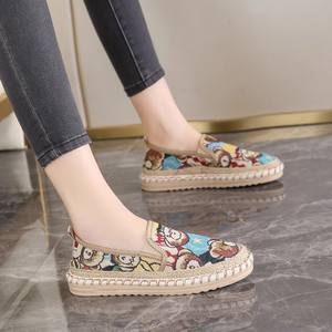 2025 nouvelles femmes d'été <span class=keywords><strong>un</strong></span> <span class=keywords><strong>pied</strong></span> de <span class=keywords><strong>mille</strong></span> couches chaussures de pêcheur en toile à semelles - Product Image 4