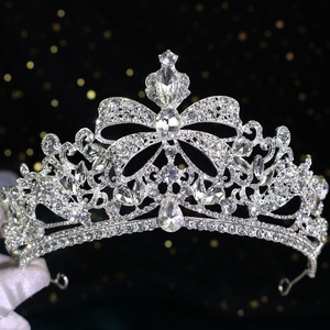 Exquisita lágrima Europea corona de diamantes de imitación elegante lazo real accesorios para el cabello de boda Noble elegante encanto tiaras de plata - Product Image 2