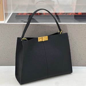 Sac à main en cuir grainé noir de luxe discret, sac fourre-tout à poignée supérieure pour femme, sac à bandoulière de créateur en cuir véritable de luxe - Product Image 1