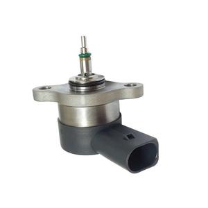 Régulateur de pression de carburant 0281002698 6110780549 pour véhicules utilitaires moyens Mercedes-Benz, pièce de rechange - Product Image 1