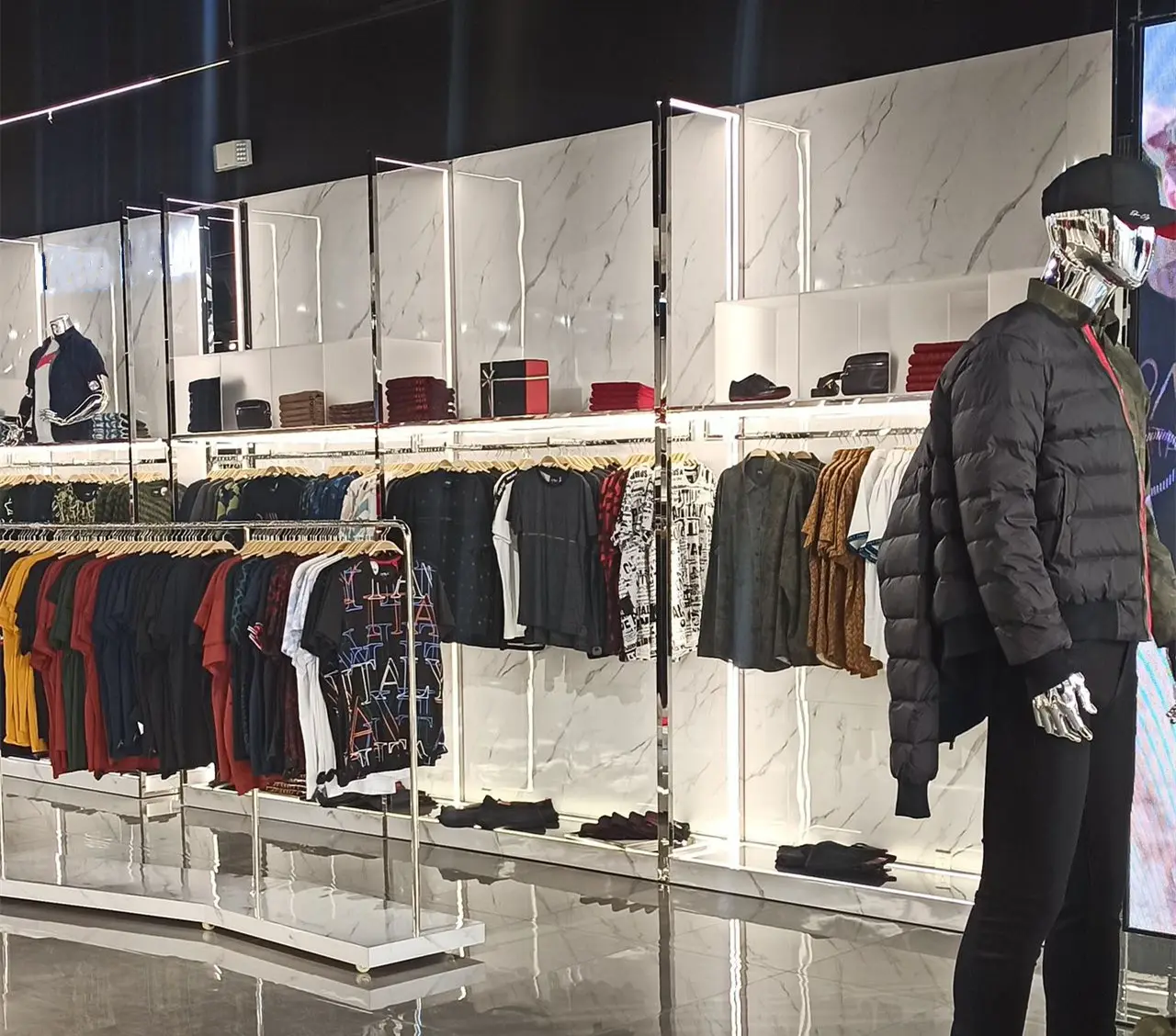High End Shop Fittings and Displays for Fashion Clothing Boutique Store Display Fixtures Clothing Display Racks