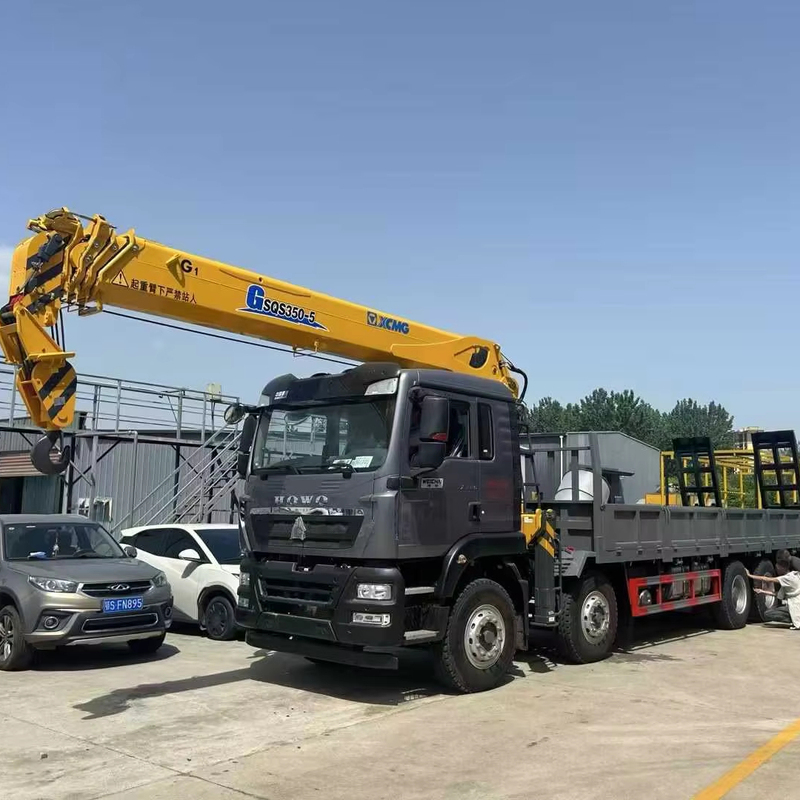Sinotruk 8x4 Truck Mounted Crane Hydraulic