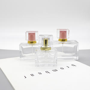 Botella de Perfume de Vidrio de 50 ml, Botella Cosmética Cuadrada Portátil Vacía con Cierre a Presión, Botella de Spray para Mujer de 30 ml - Product Image 4