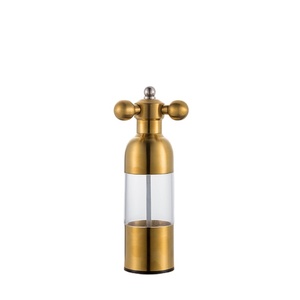 Petite taille bouteille de moulin à poivre salière <span class=keywords><strong>et</strong></span> poivrière - Product Image 1