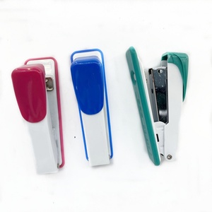 Agrafeuses manuelles en métal de petite taille Best Buy 24/6 26/6 pour l'école et le bureau - Product Image 6