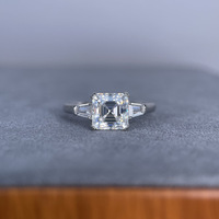 Cincin Batu Moissanite Potongan Princess 2 Karat 7x7mm Mewah Ringan untuk Wanita, Perak Sterling S925 Berlapis Rhodium dengan Setting Cakar Model Pagoda